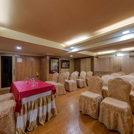 Hotel Surya Executive 3 Star Hotel ソーラープル エクステリア 写真